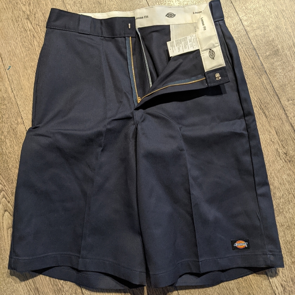 Dickies size 36 work shorts. Brand new.